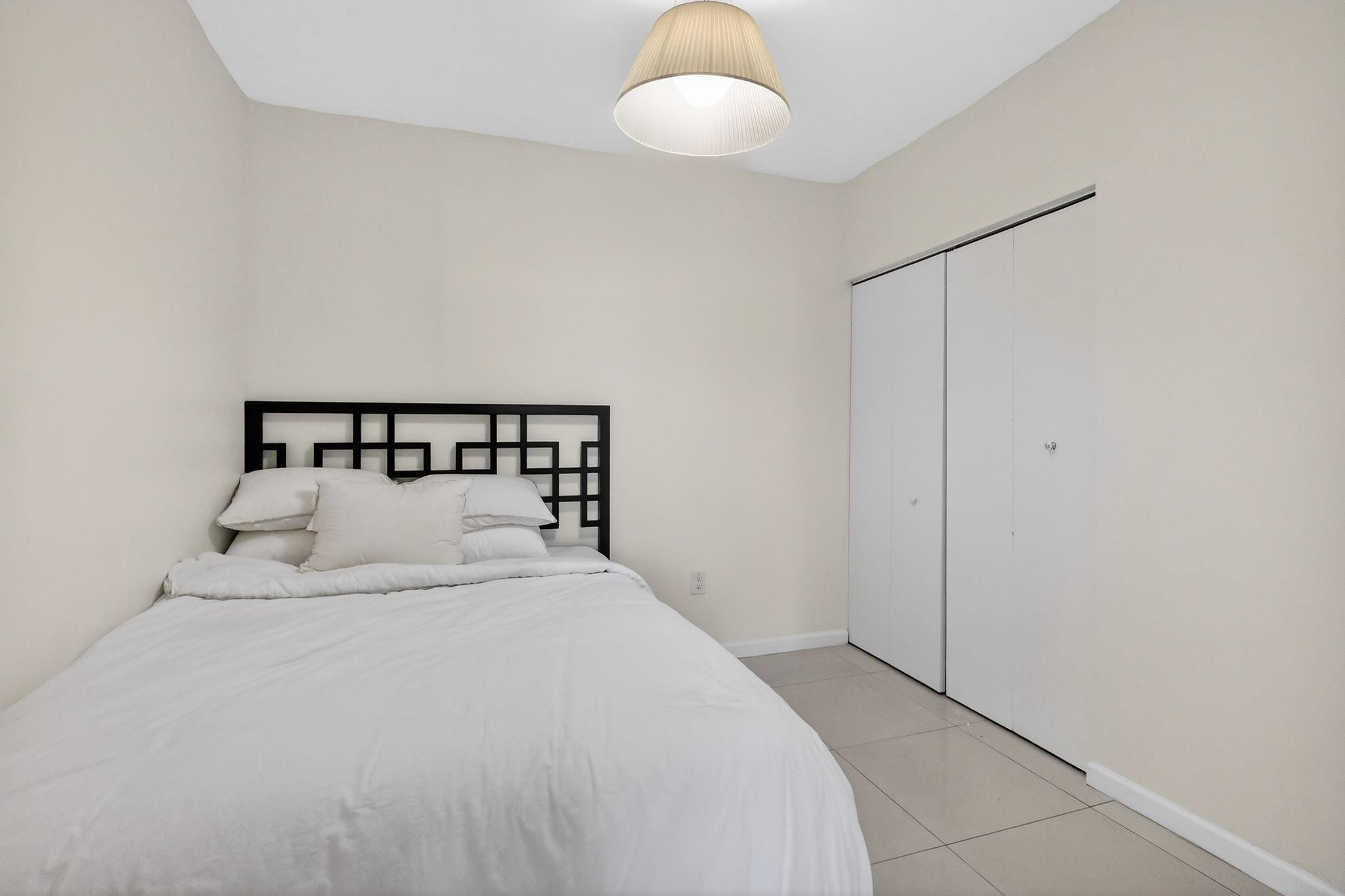 9595 Collins Avenue, Unit N8F Surfside, FL 33154 - Photo 25 of 48 Photo 25