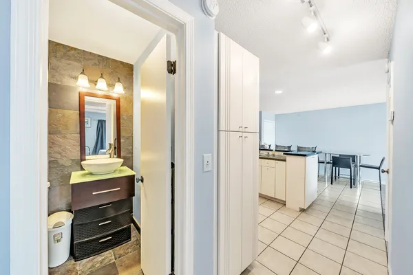 $2,100 | 130 Cypress Club Drive, Unit 331, Pompano Beach, FL 33060