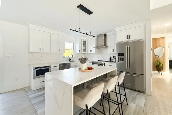 $35,000 | 121 Ponquogue Avenue, Unit C, Hampton Bays, NY 11946