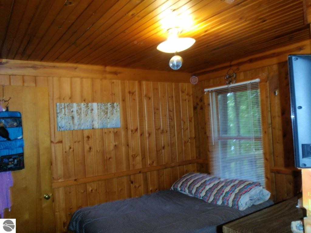 237-239 High Lake Road Traverse City, MI 49696 - Photo 10 of 29 1789186-9.JPG