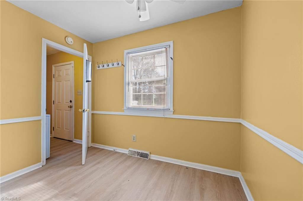 2419 Fernbrook Road Greensboro, NC 27405 - Photo 12 of 31 Gallery Image 12