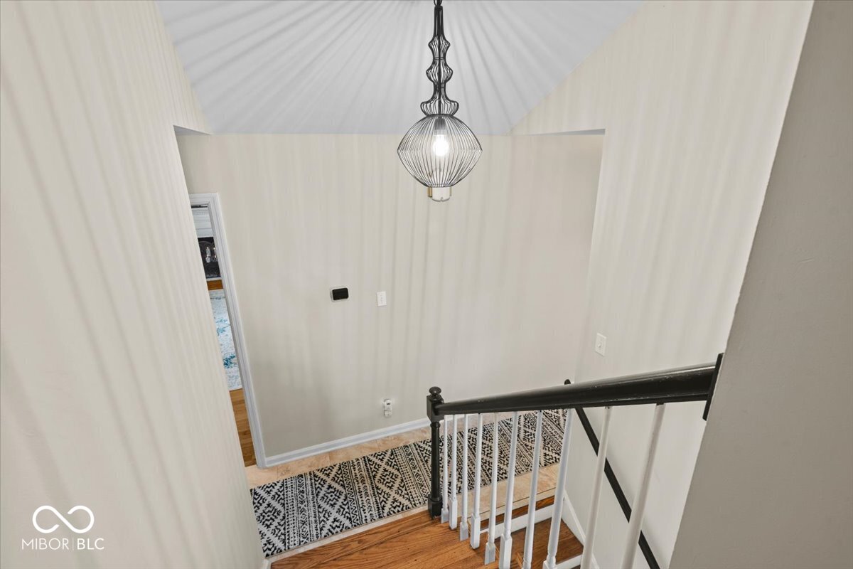 5755 Andover Road Indianapolis, IN 46220 - Photo 20 of 48 Gallery Image 20