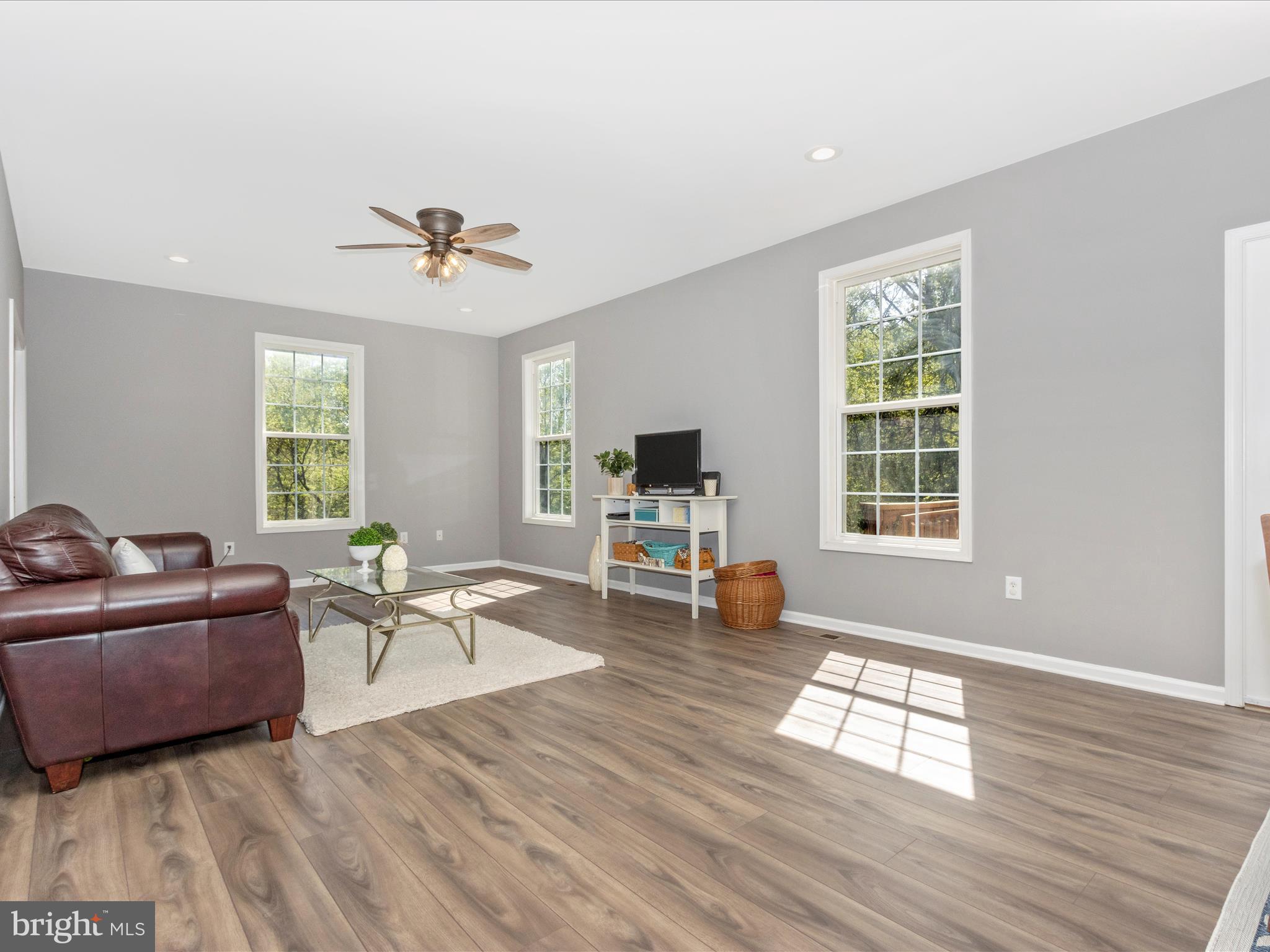 6328 Yeagertown Road New Market, MD 21774 - Photo 11 of 59 Family Room
