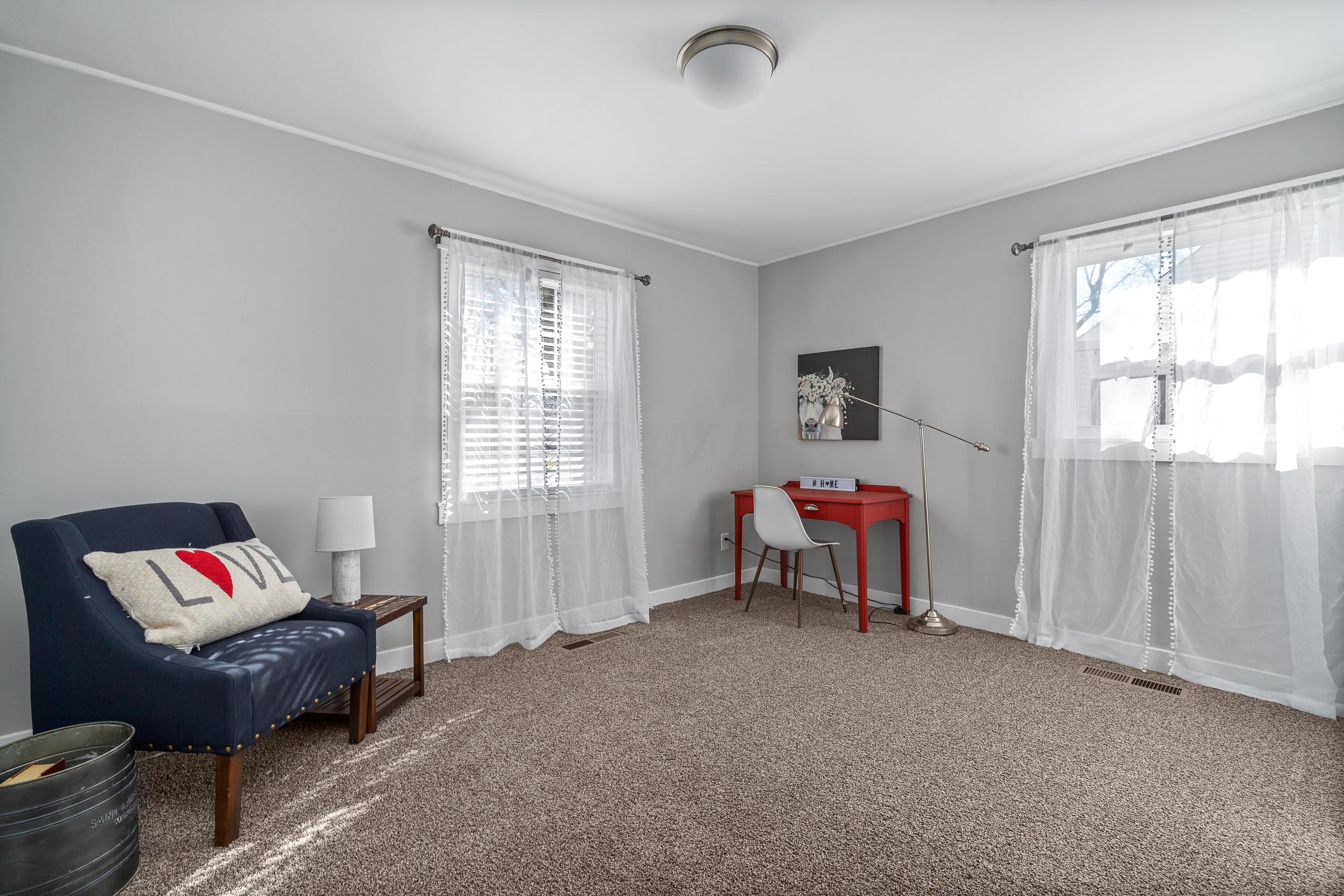 965 Exeter Road Columbus, OH 43213 - Photo 13 of 25