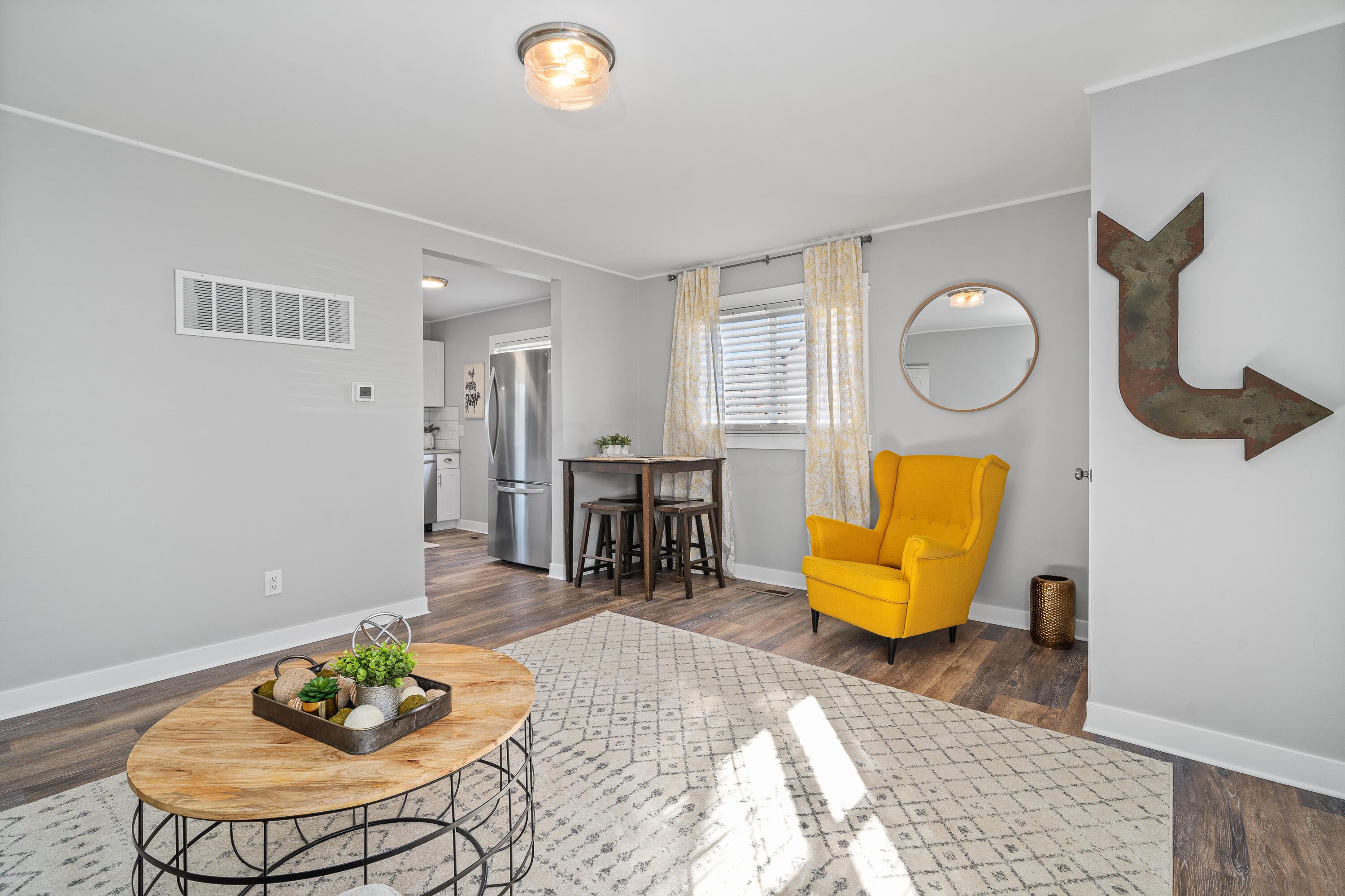 965 Exeter Road Columbus, OH 43213 - Photo 5 of 25
