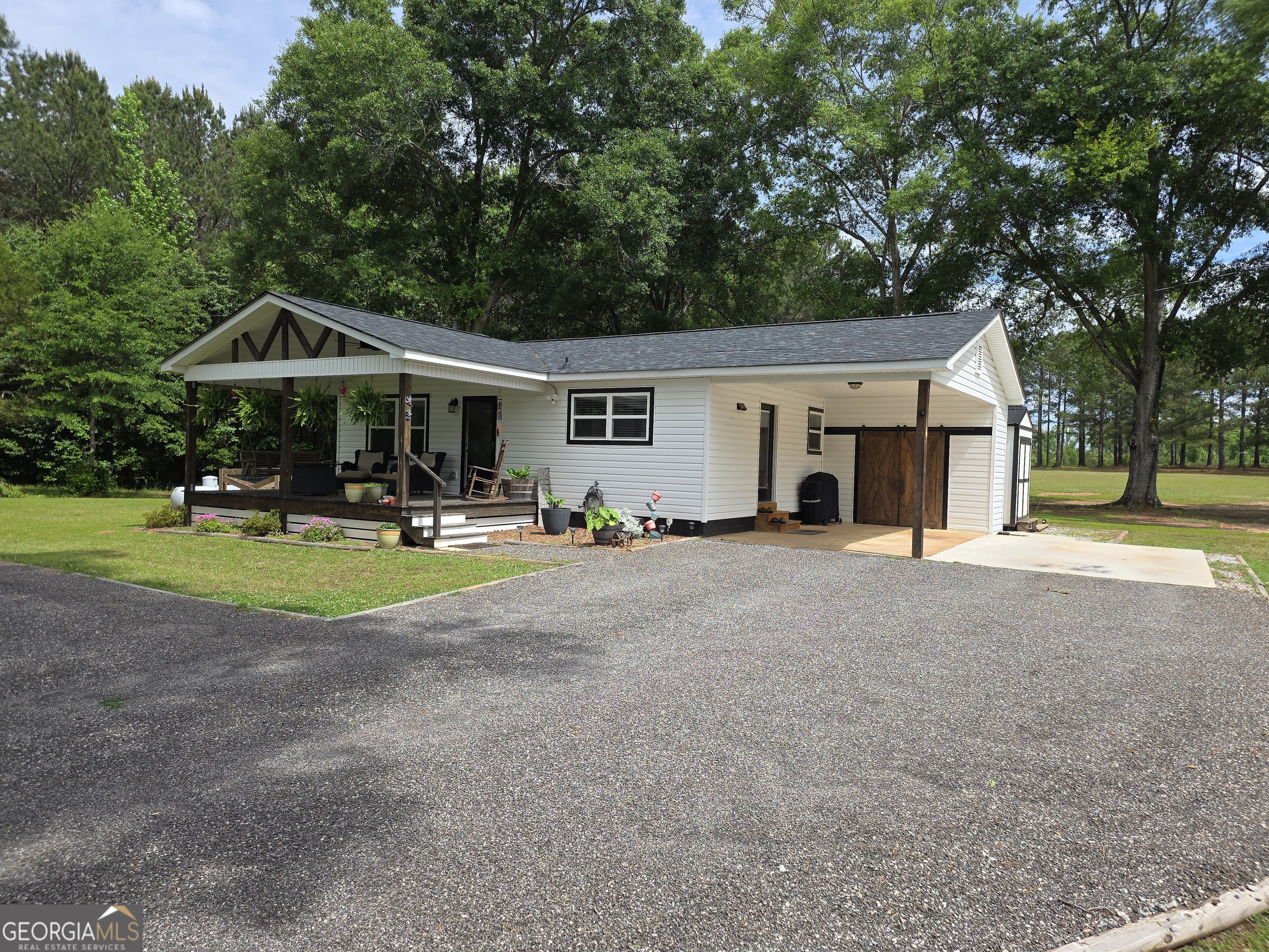 395 East Milner Road Zebulon, GA 30295 - Photo 1 of 66