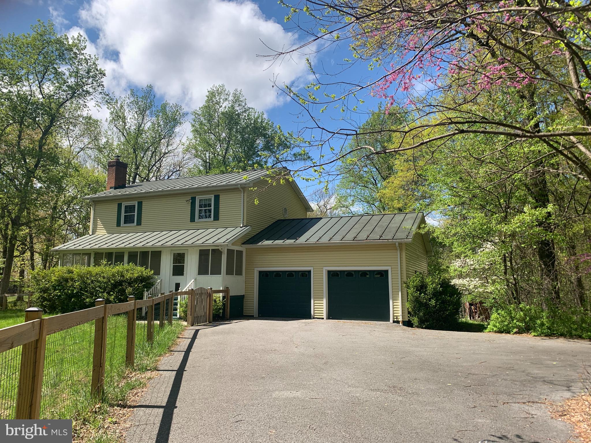 286 Ebenezer Road Bluemont, VA 20135 - Photo 3 of 49 Large turn around area