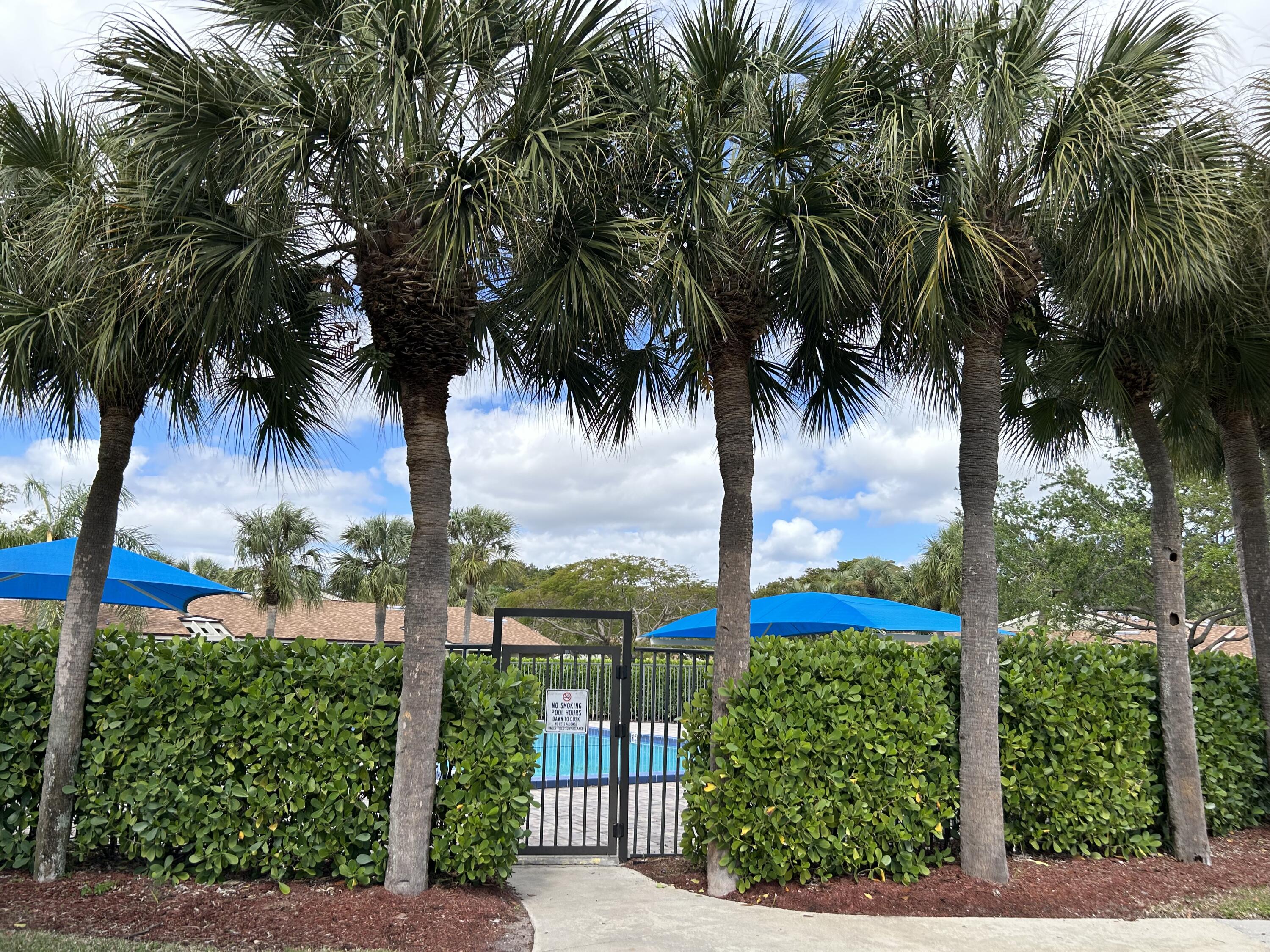 201 Meadows Drive Boynton Beach, FL 33436 - Photo 30 of 40