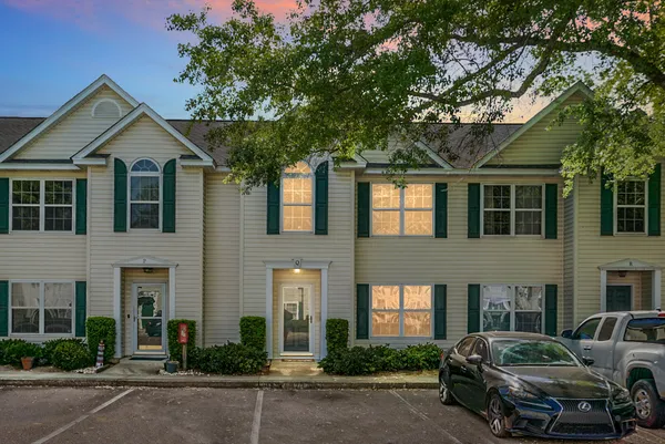 $350,000 | 1545 Ashley River Road, Unit 2Q, Charleston, SC 29407