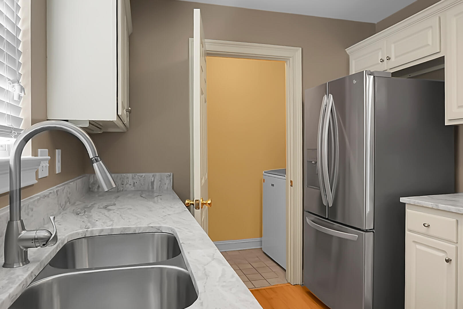 1545 Ashley River Road, Unit 2Q Charleston, SC 29407 - Photo 15 of 29 1545 Ashley Rd25