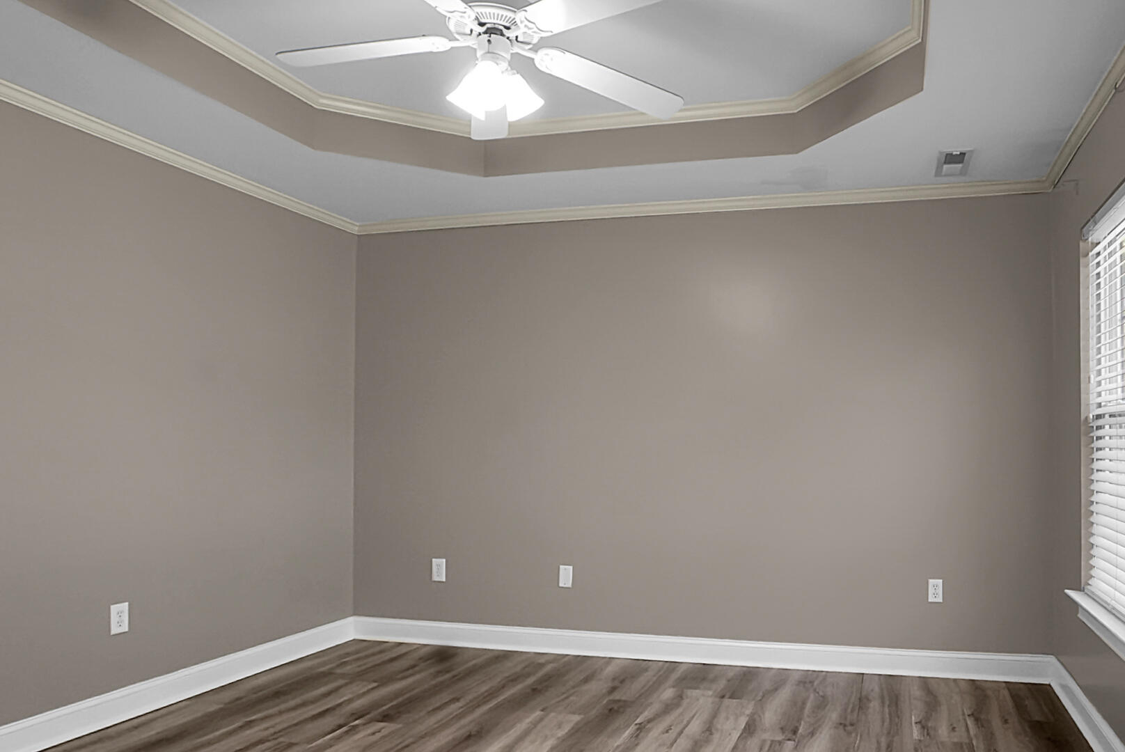 1545 Ashley River Road, Unit 2Q Charleston, SC 29407 - Photo 18 of 29 1545 Ashley Rd7