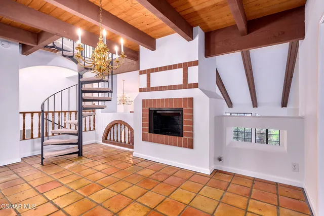 a house that has a lot of plants in it