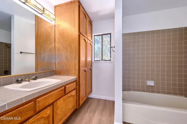 $2,250,000 | 751 Wildwood Avenue, Thousand Oaks, CA 91360