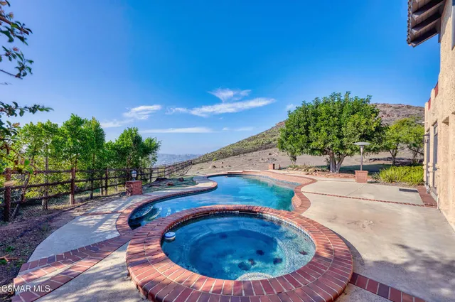 $2,250,000 | 751 Wildwood Avenue, Thousand Oaks, CA 91360