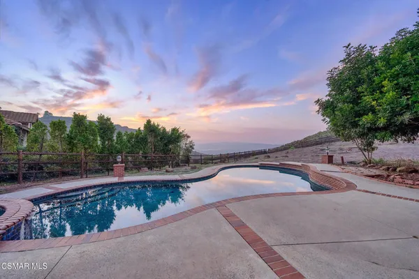 $2,150,000 | 751 Wildwood Avenue, Thousand Oaks, CA 91360