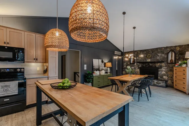 $705,000 | 1161 Little Pond Road, Londonderry, VT 05148