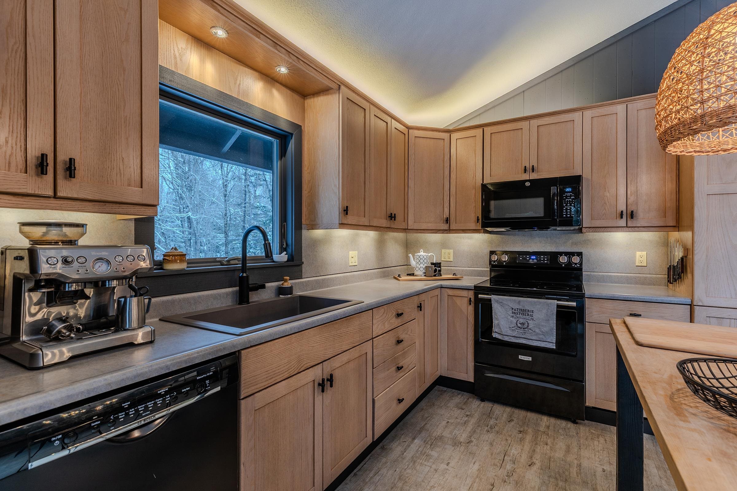 1161 Little Pond Road Londonderry, VT 05148 - Photo 16 of 54