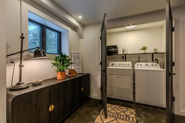 $705,000 | 1161 Little Pond Road, Londonderry, VT 05148