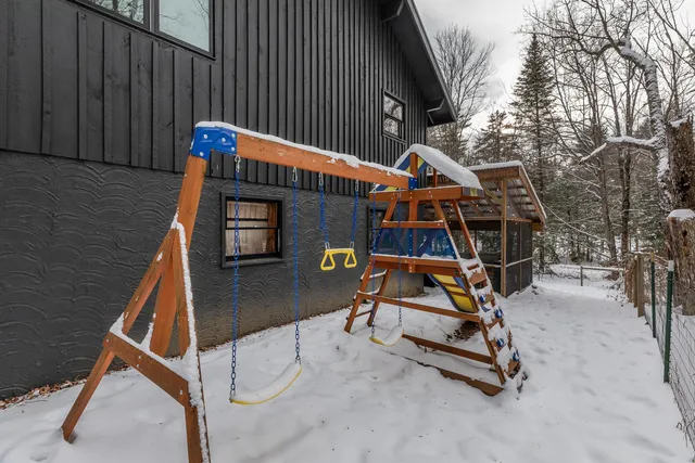 $705,000 | 1161 Little Pond Road, Londonderry, VT 05148