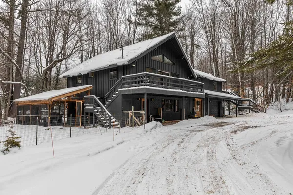 $695,000 | 1161 Little Pond Road, Londonderry, VT 05148