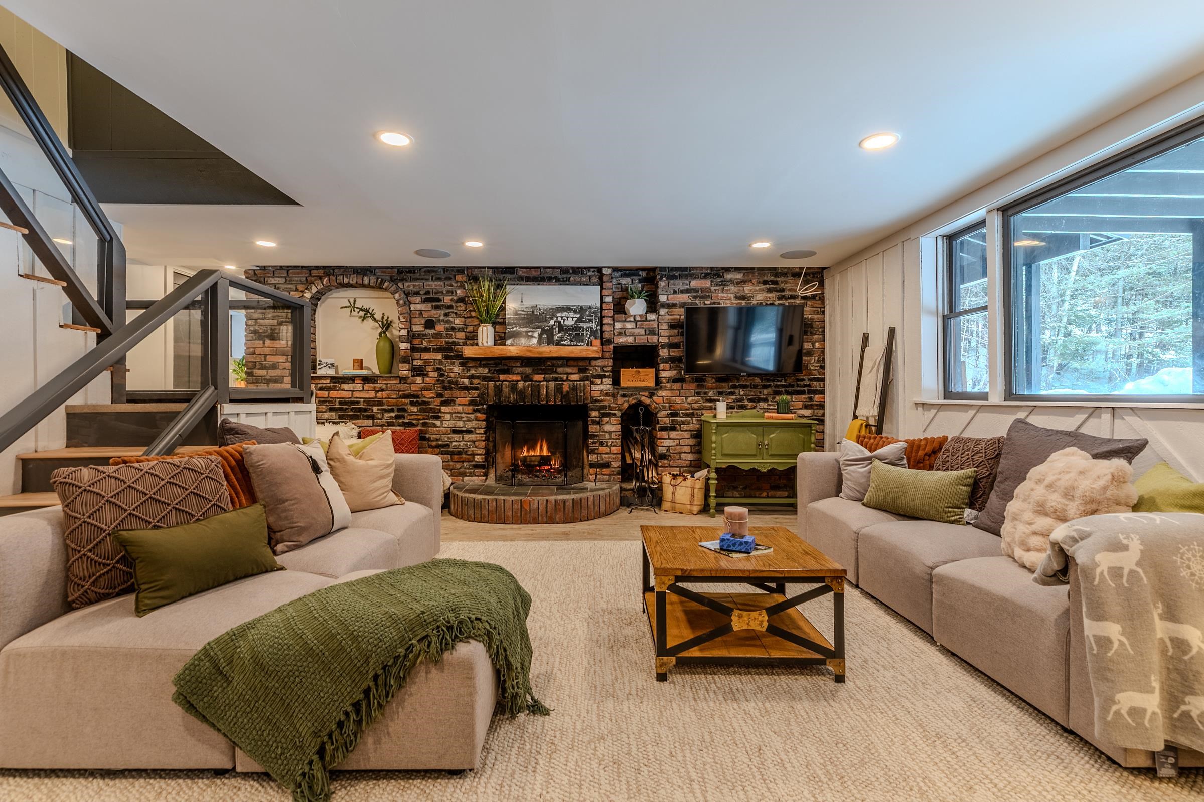 1161 Little Pond Road Londonderry, VT 05148 - Photo 8 of 54