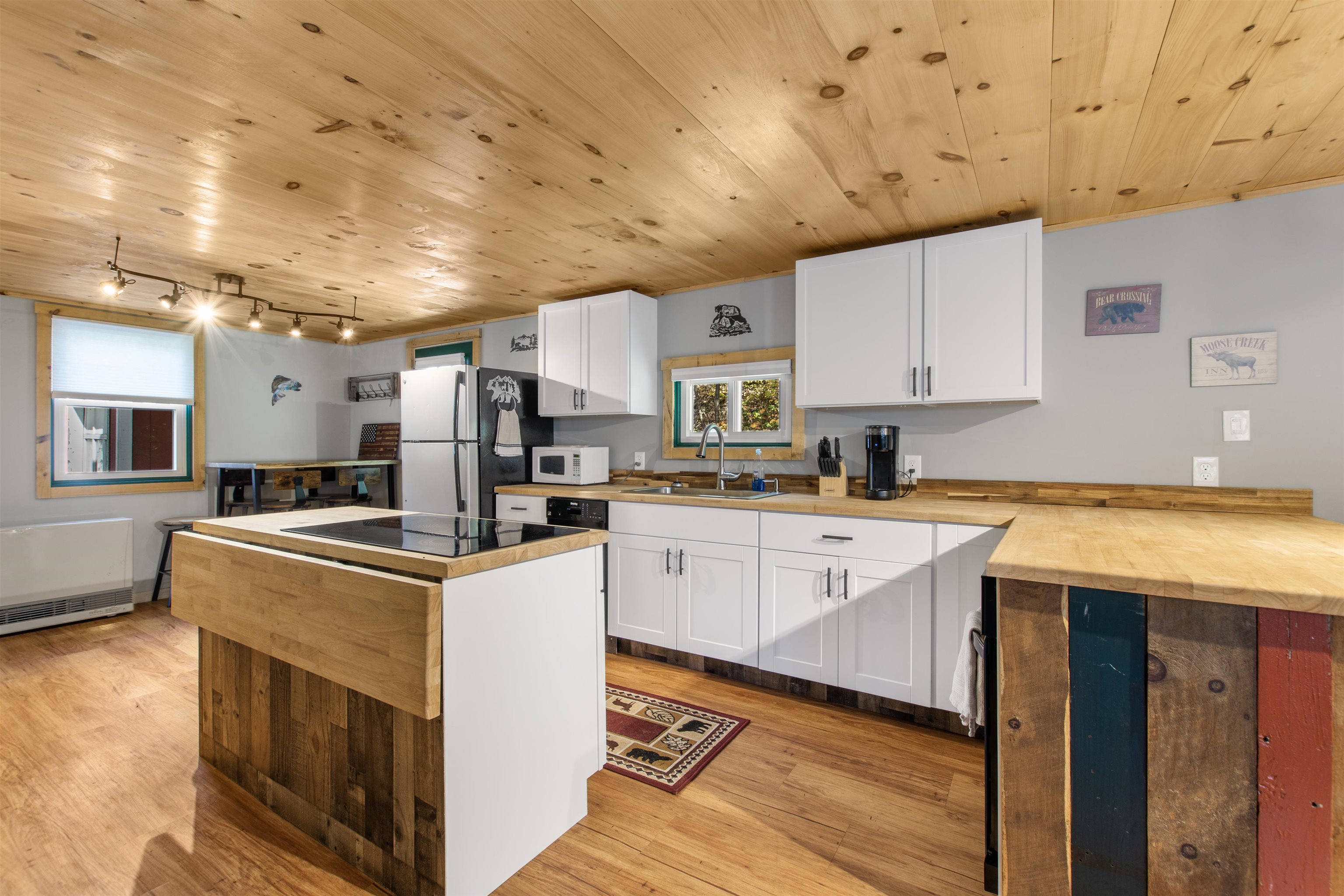 185 Fish Pond Road Columbia, NH 03576 - Photo 3 of 31