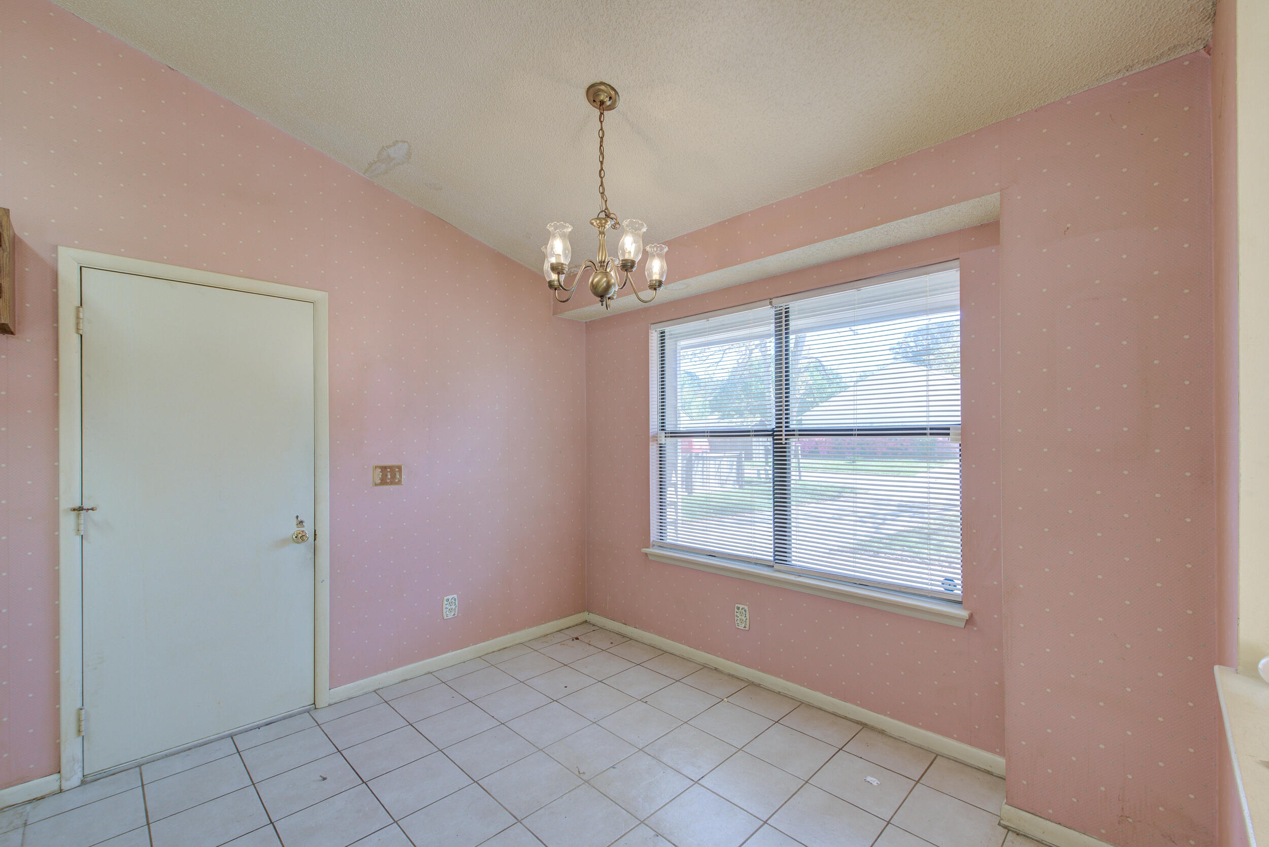 1139 Bellwood Road Charleston, SC 29412 - Photo 5 of 38 Gallery Image 5