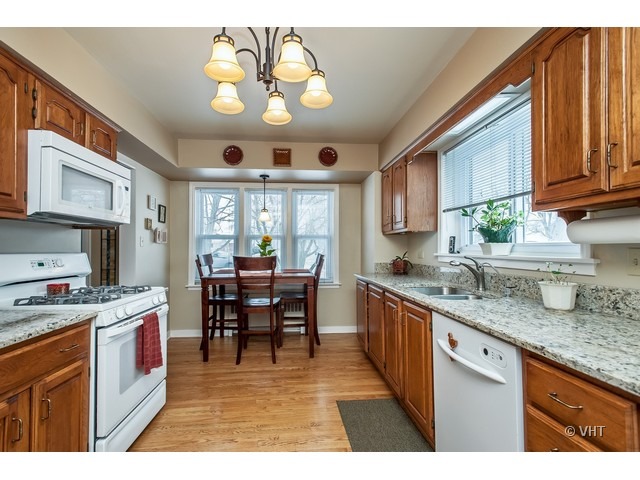2144 Central Road Glenview, IL 60025 - Photo 3 of 16 Gallery Image 3