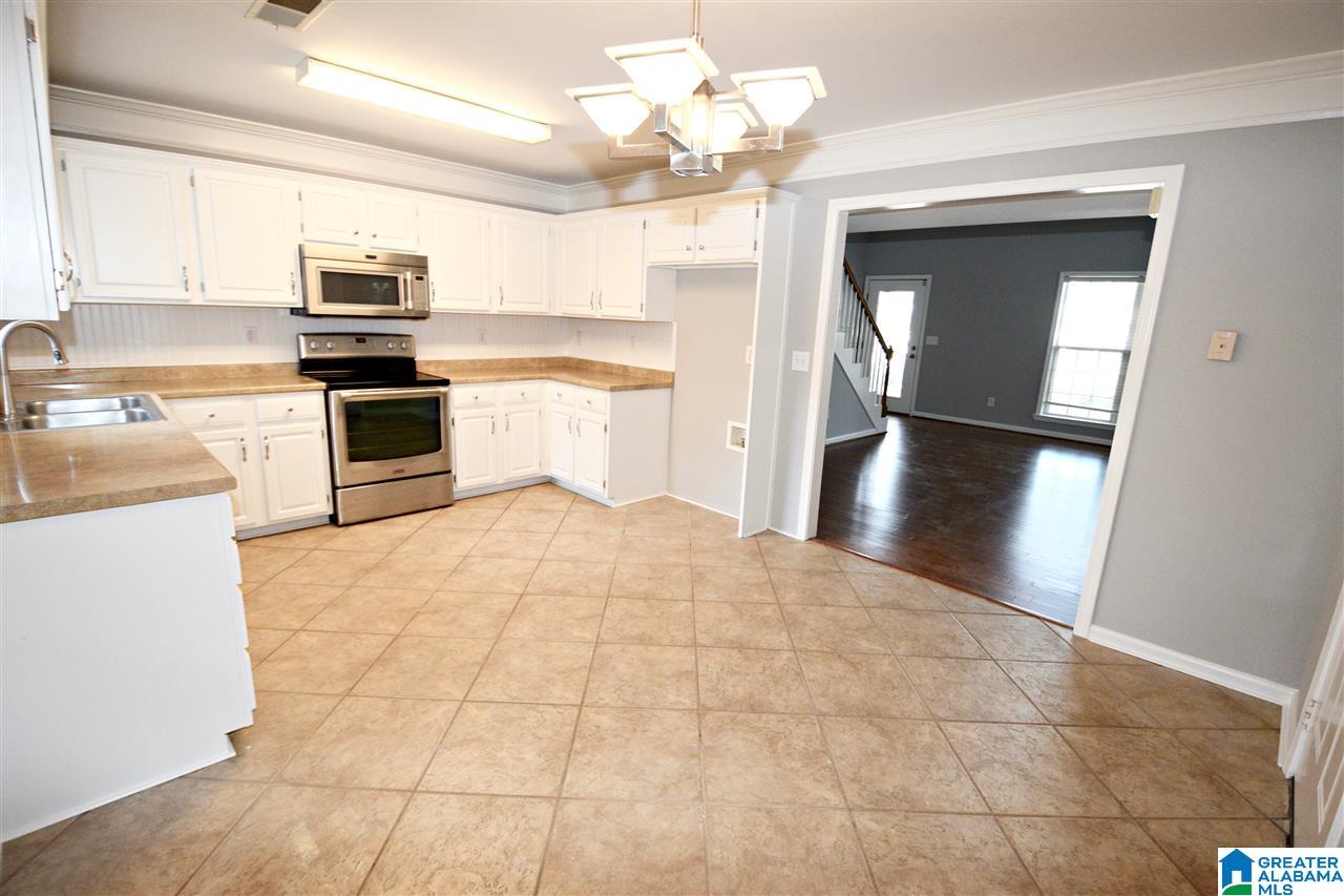 205 Chandler Lane Alabaster, AL 35007 - Photo 13 of 39