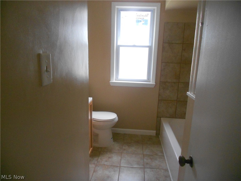 19105 Libby Road Maple Heights, OH 44137 - Photo 6 of 11 Gallery Image 6