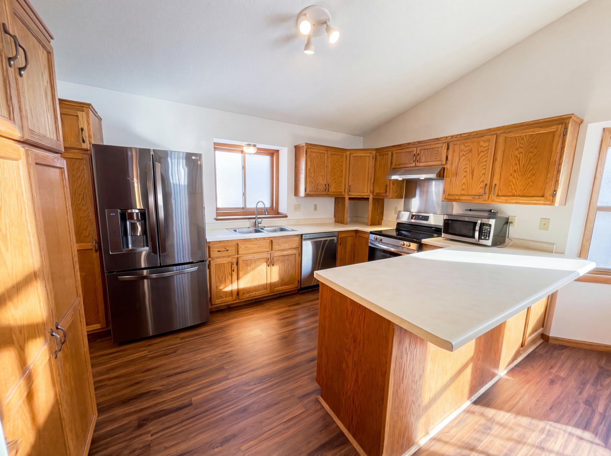 209 Grand Avenue Northeast St. Michael, MN 55376 - Photo 5 of 22