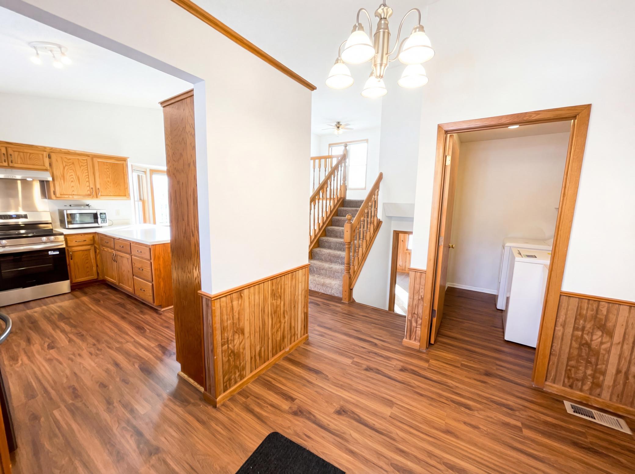 209 Grand Avenue Northeast St. Michael, MN 55376 - Photo 8 of 22