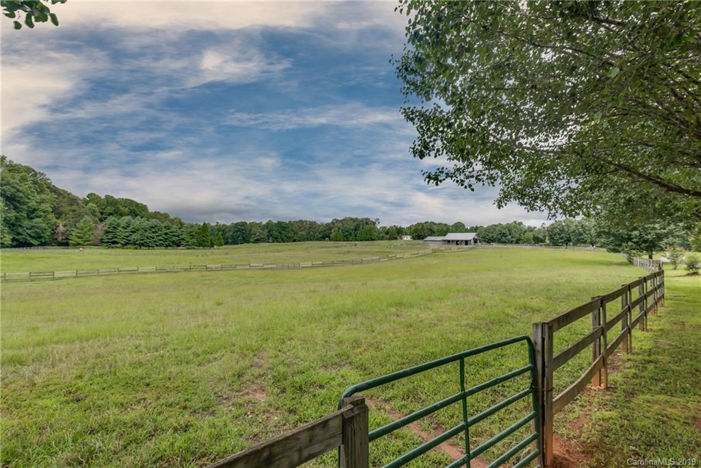 2470 Landrum Mill Road Campobello, SC 29322 - Photo 28 of 38