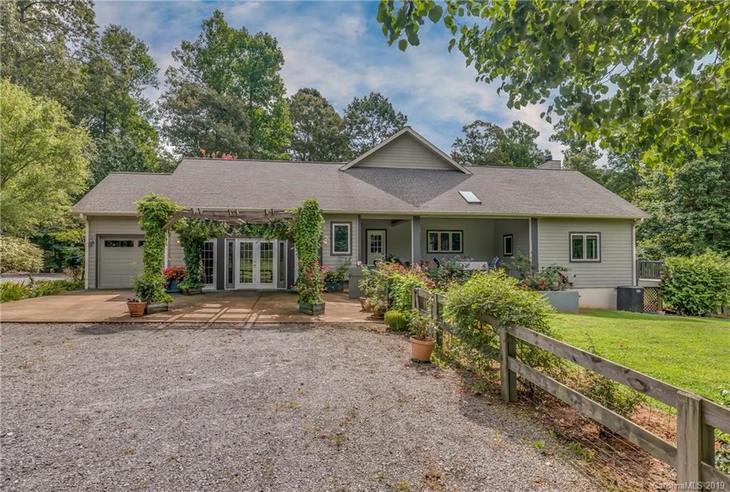 2470 Landrum Mill Road Campobello, SC 29322 - Photo 4 of 38
