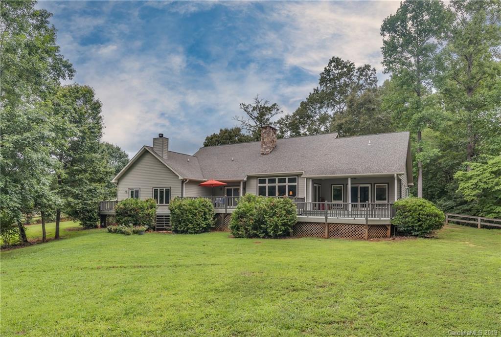 2470 Landrum Mill Road Campobello, SC 29322 - Photo 5 of 38