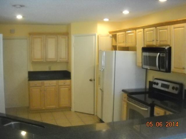 22115 Flower Drive Boca Raton, FL 33428 - Photo 8 of 16 DSCN3848