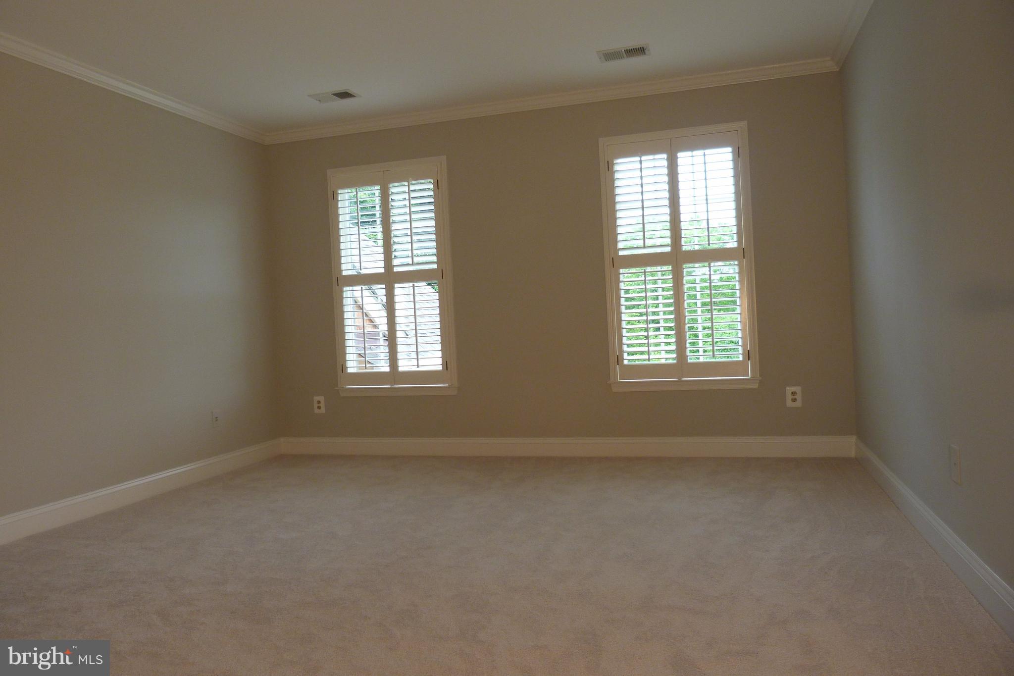 1716 Raleigh Hill Road Vienna, VA 22182 - Photo 17 of 30 Spacious Sitting Room Adds to Privacy