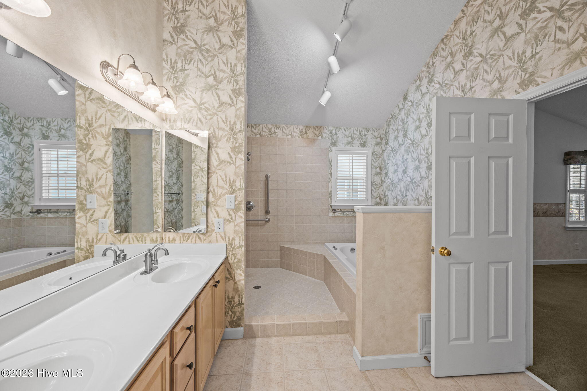 129 Fair Oaks Road Chocowinity, NC 27817 - Photo 21 of 56 32-web-or-mls-BLS_0063