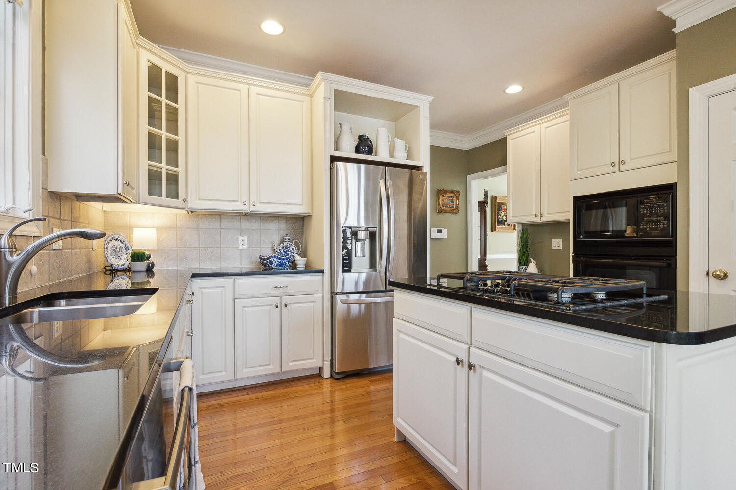 8908 Winged Thistle Court Raleigh, NC 27617 - Photo 26 of 77 8908 Winged Thistle Ct Raleigh-large-066