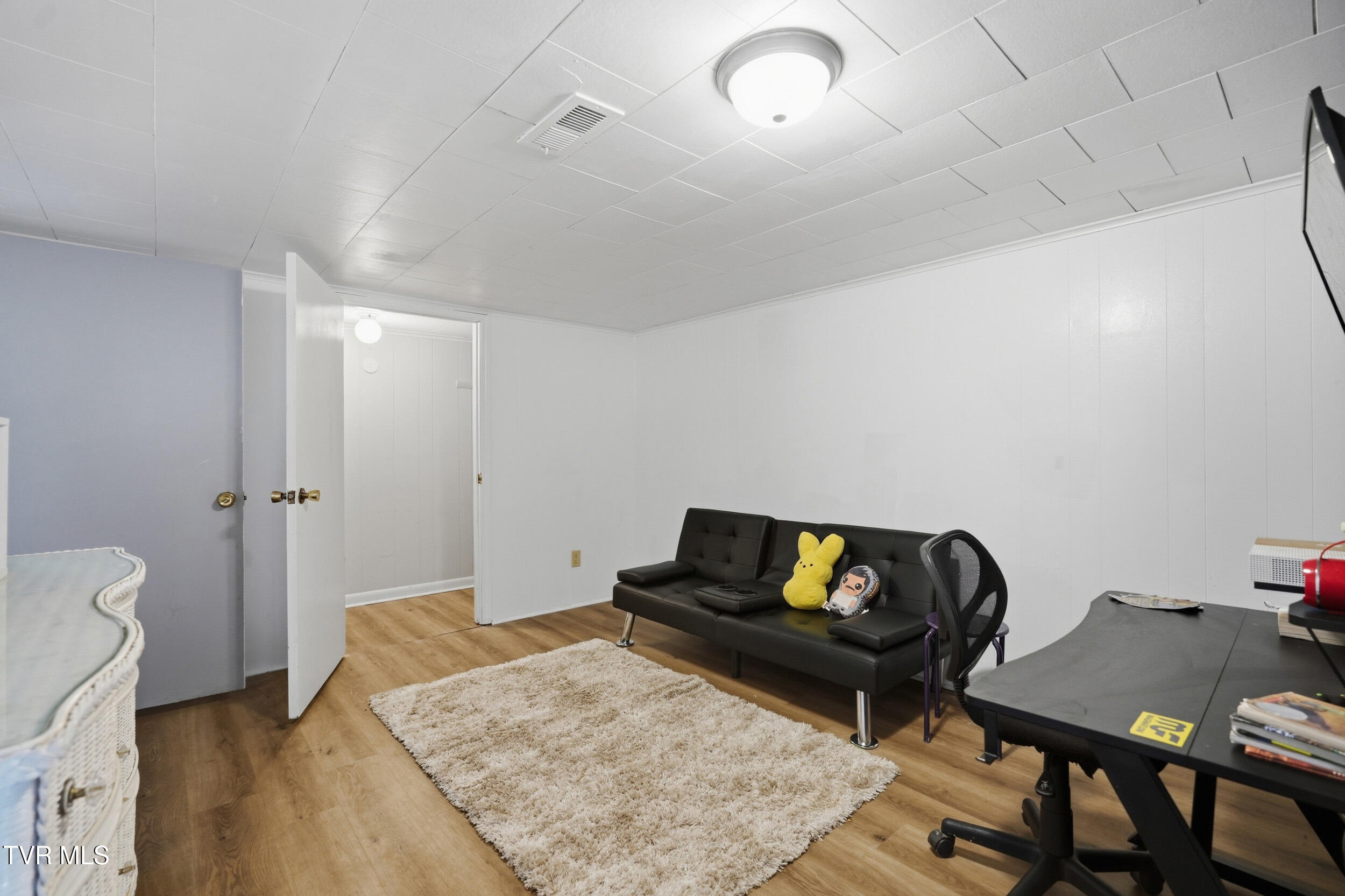 450 South Riverside Drive Elizabethton, TN 37643 - Photo 20 of 28 26_450 s riverside dr-23