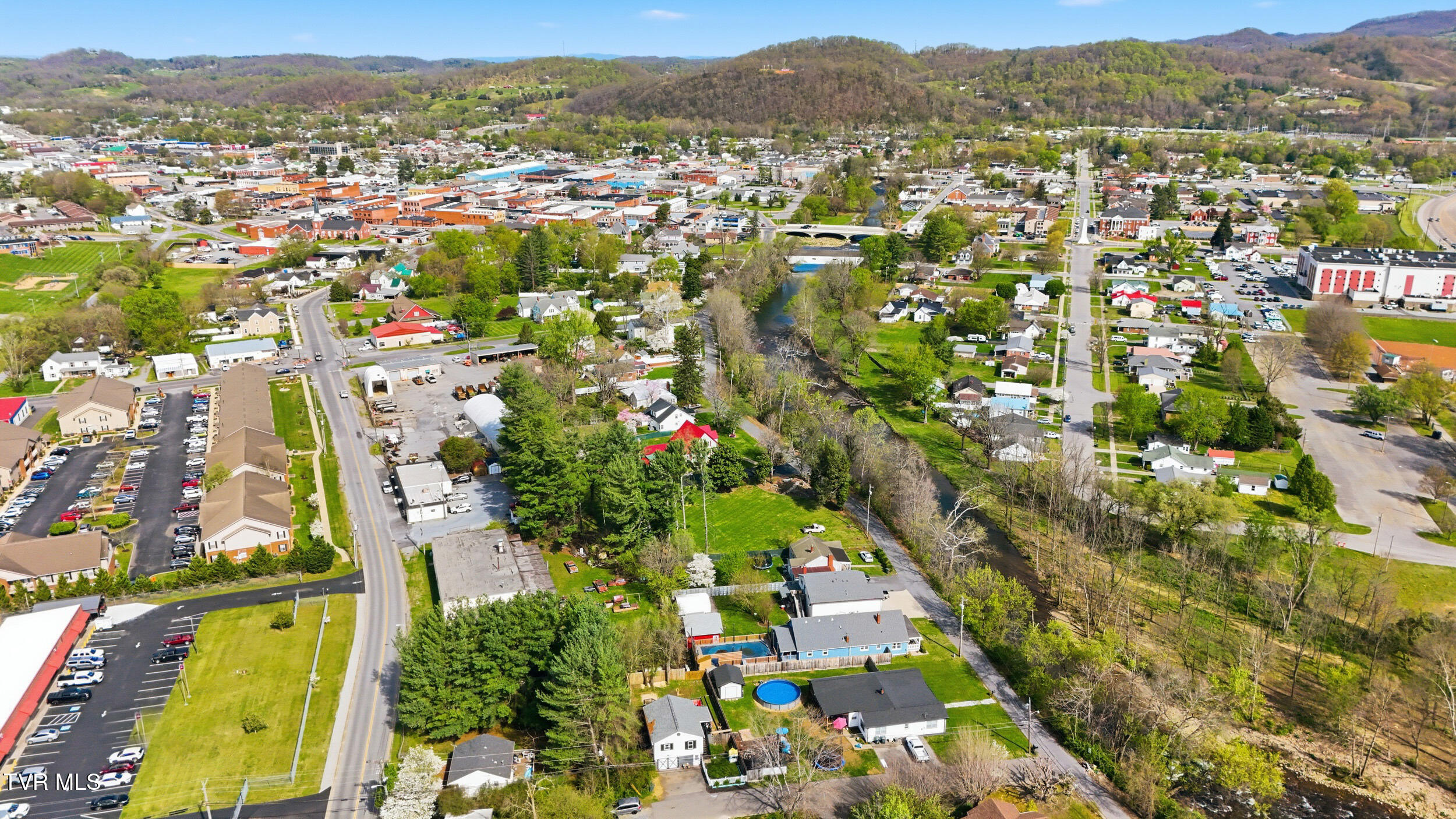 450 South Riverside Drive Elizabethton, TN 37643 - Photo 28 of 28 39_450 s riverside dr-9