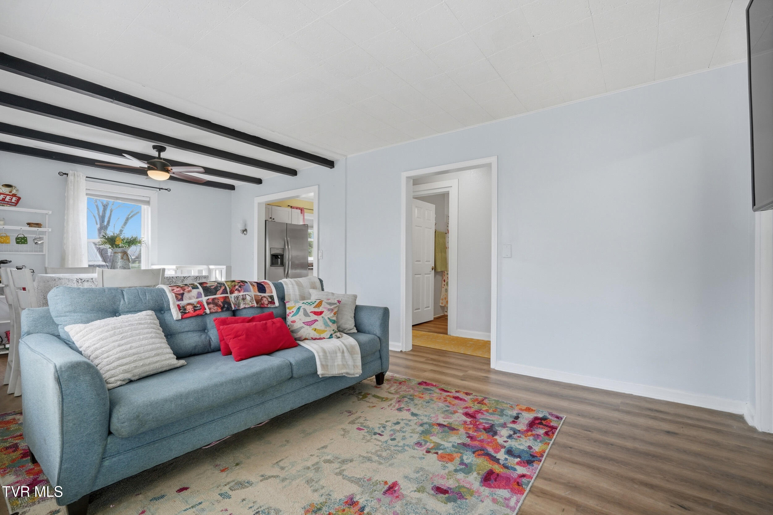 450 South Riverside Drive Elizabethton, TN 37643 - Photo 8 of 28 9_450 s riverside dr-10