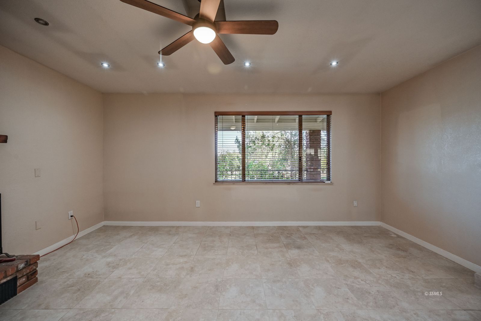 2009 South Inyo Street Ridgecrest, CA 93555 - Photo 10 of 44 Gallery Image 10