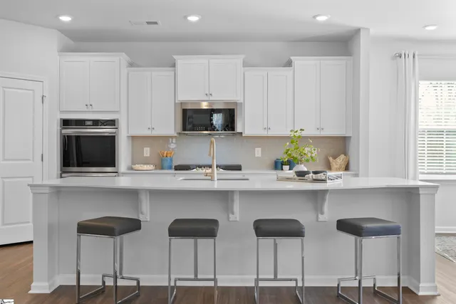 $419,950 | 104 Somerset Lane, Central, SC 29630