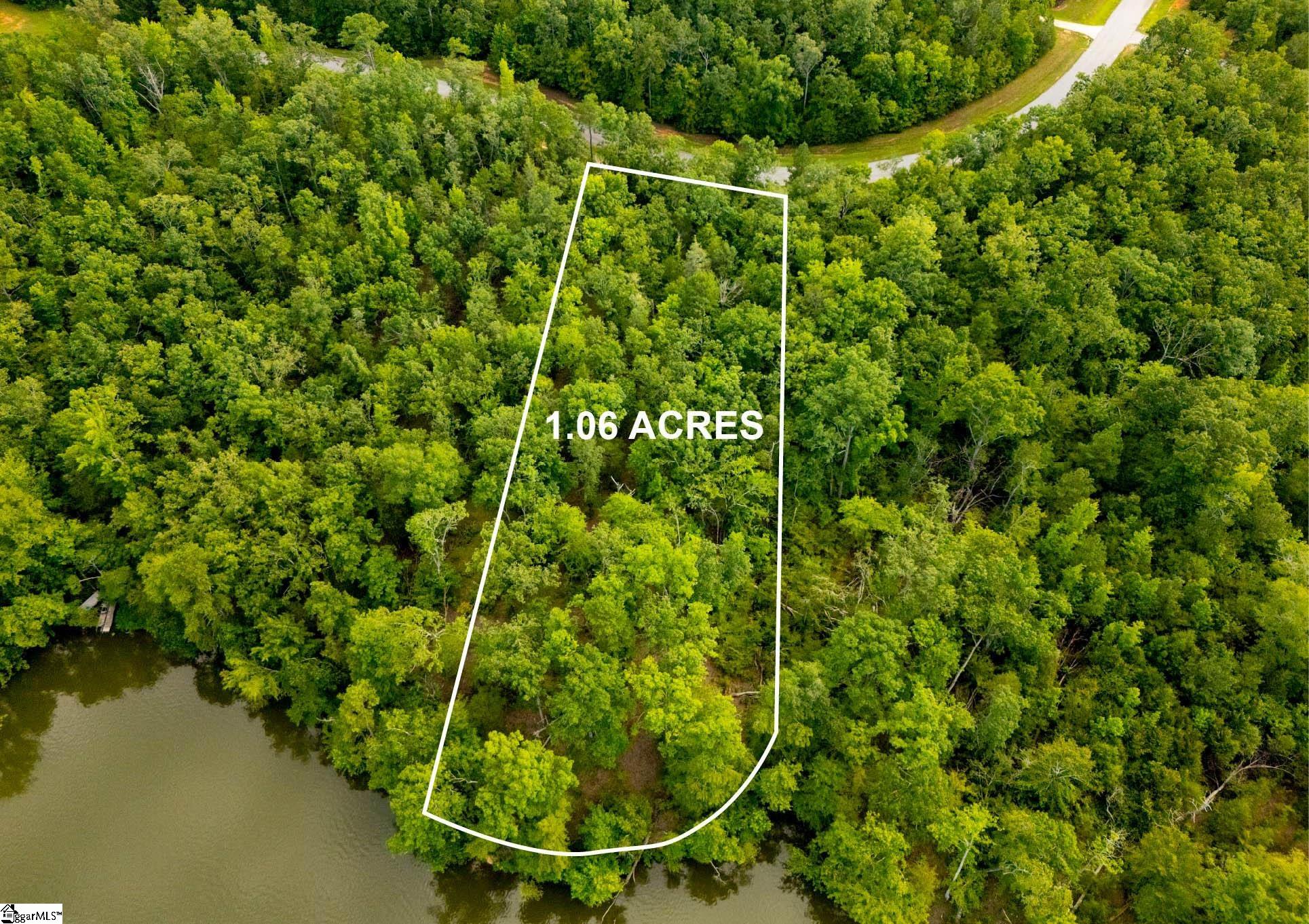 329 Terrapin Pointe Road Hodges, SC 29653 - Photo 3 of 9