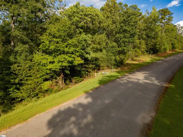 $79,000 | 329 Terrapin Pointe Road, Hodges, SC 29653