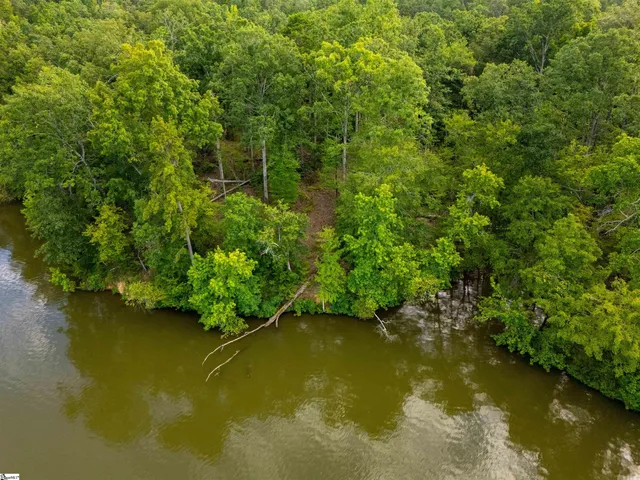 $79,000 | 329 Terrapin Pointe Road, Hodges, SC 29653