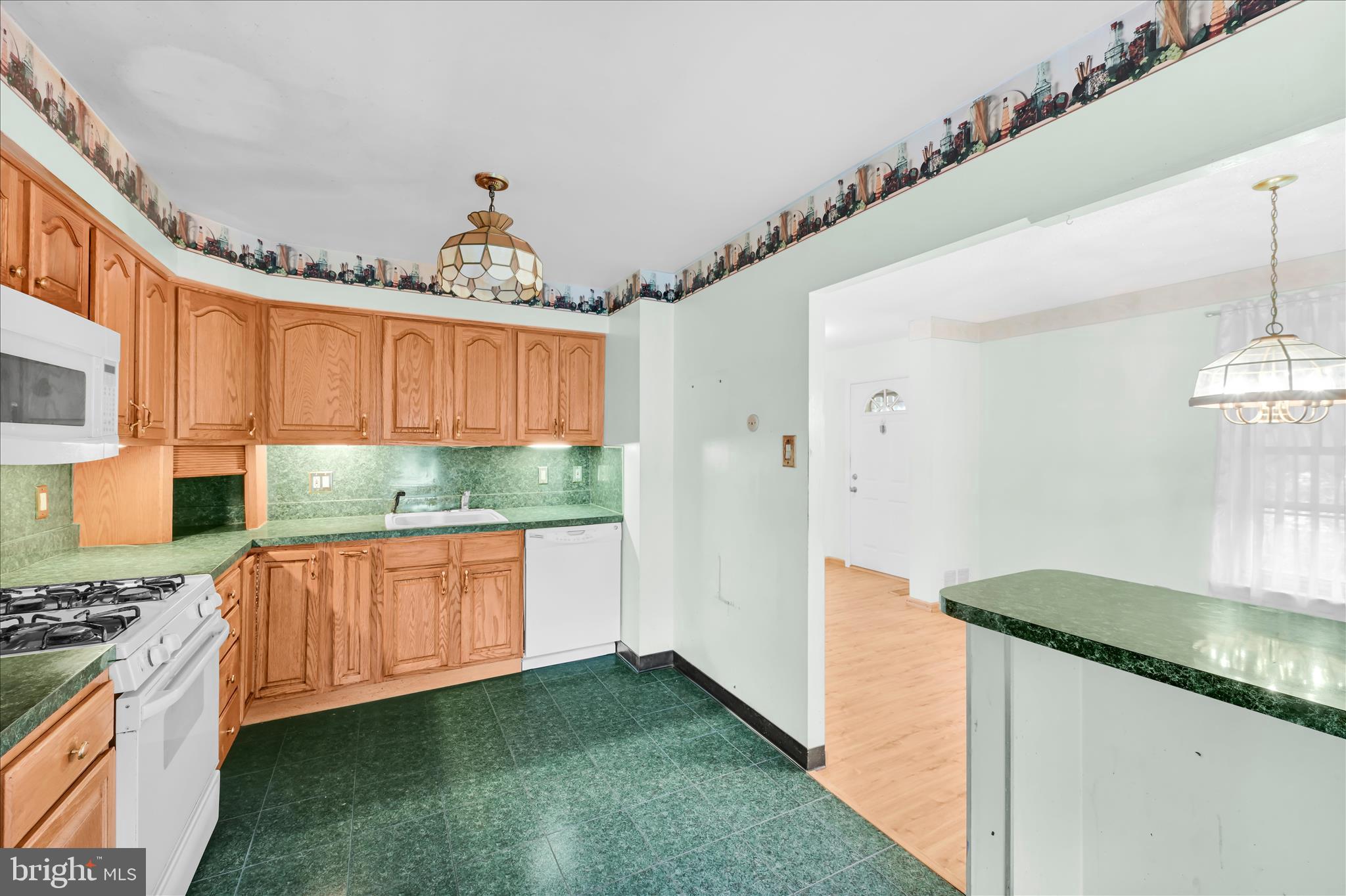 110 Greendale Road Philadelphia, PA 19154 - Photo 10 of 32 Kitchen