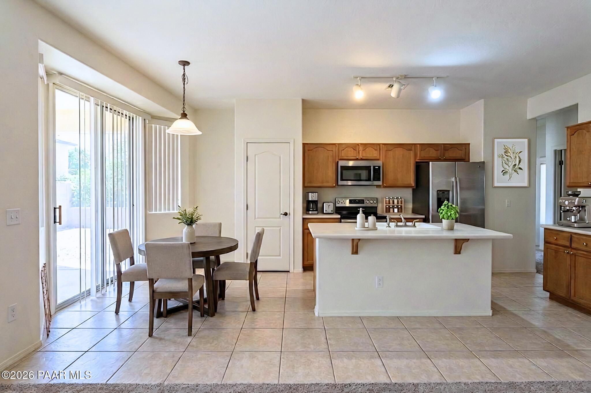 7031 Lynx Wagon Road Prescott Valley, AZ 86314 - Photo 3 of 26 3
