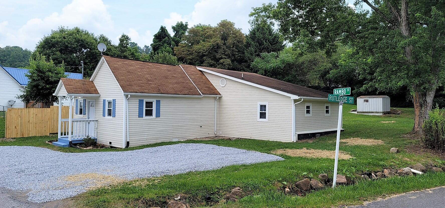 522 Rambo Street Damascus, VA 24236 - Photo 1 of 20 20210726_125911